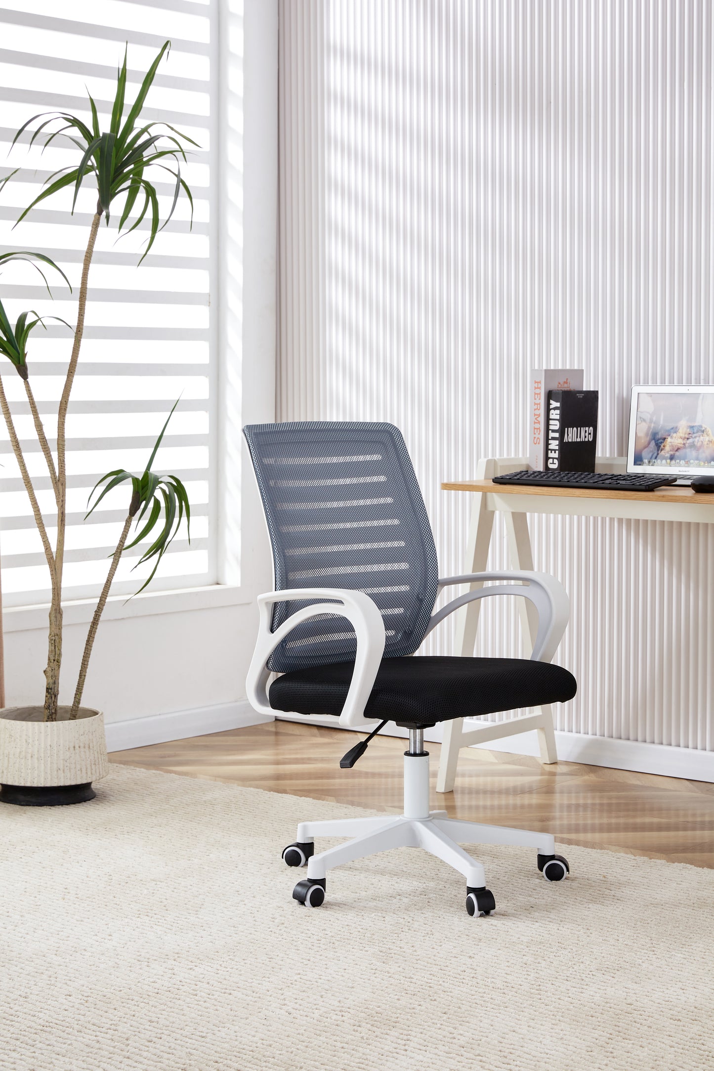 Desk Chair Style: 2107